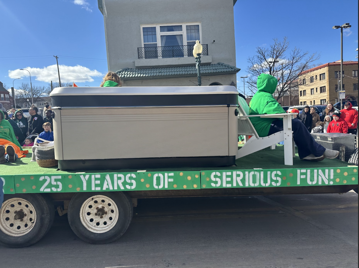 A Sioux Falls jacuzzi company promotes its business with a creative and comfortable float. 